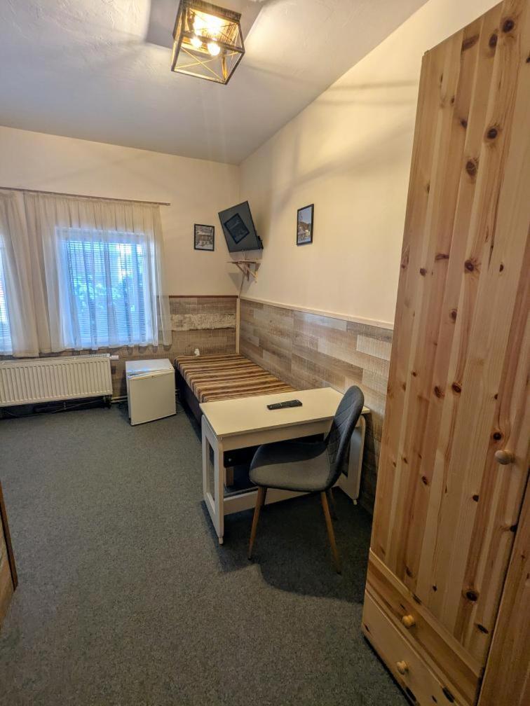 Hotel Alfa Trutnov Kültér fotó